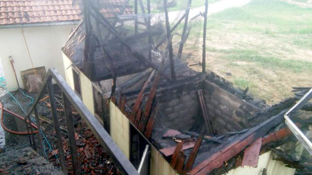 Пљачка и пожар повезани?